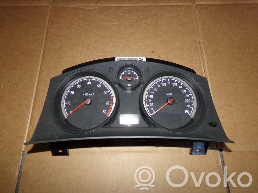 Opel Astra H Geschwindigkeitsmesser Cockpit 