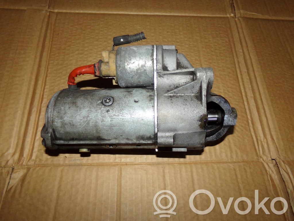 Starter motor   D7R49