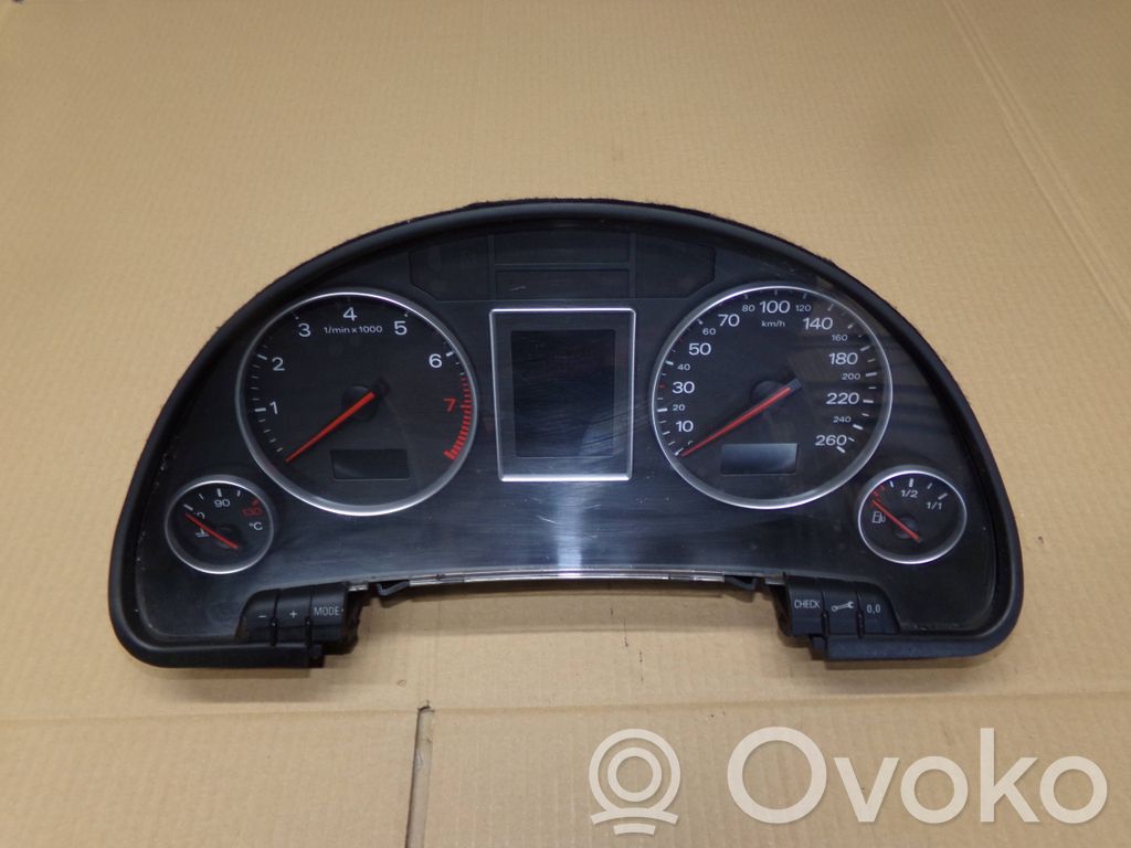 Audi A4 S4 B6 8E 8H Vitezometru (grup de instrumente) 