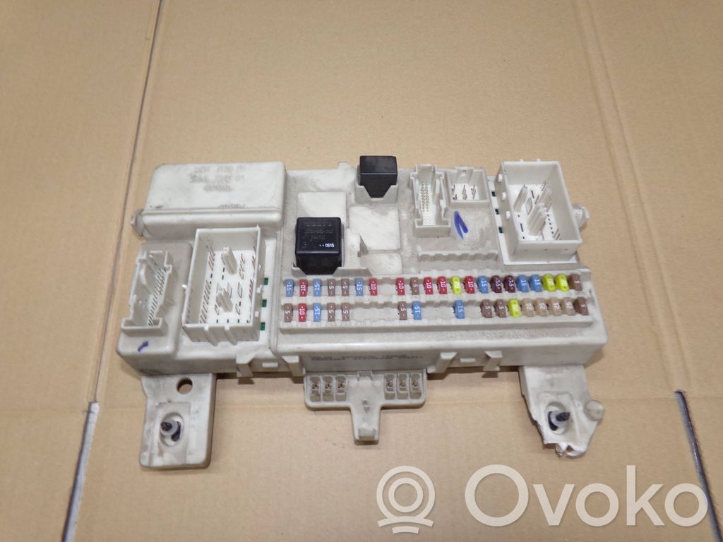 Volvo V50 Fuse module 