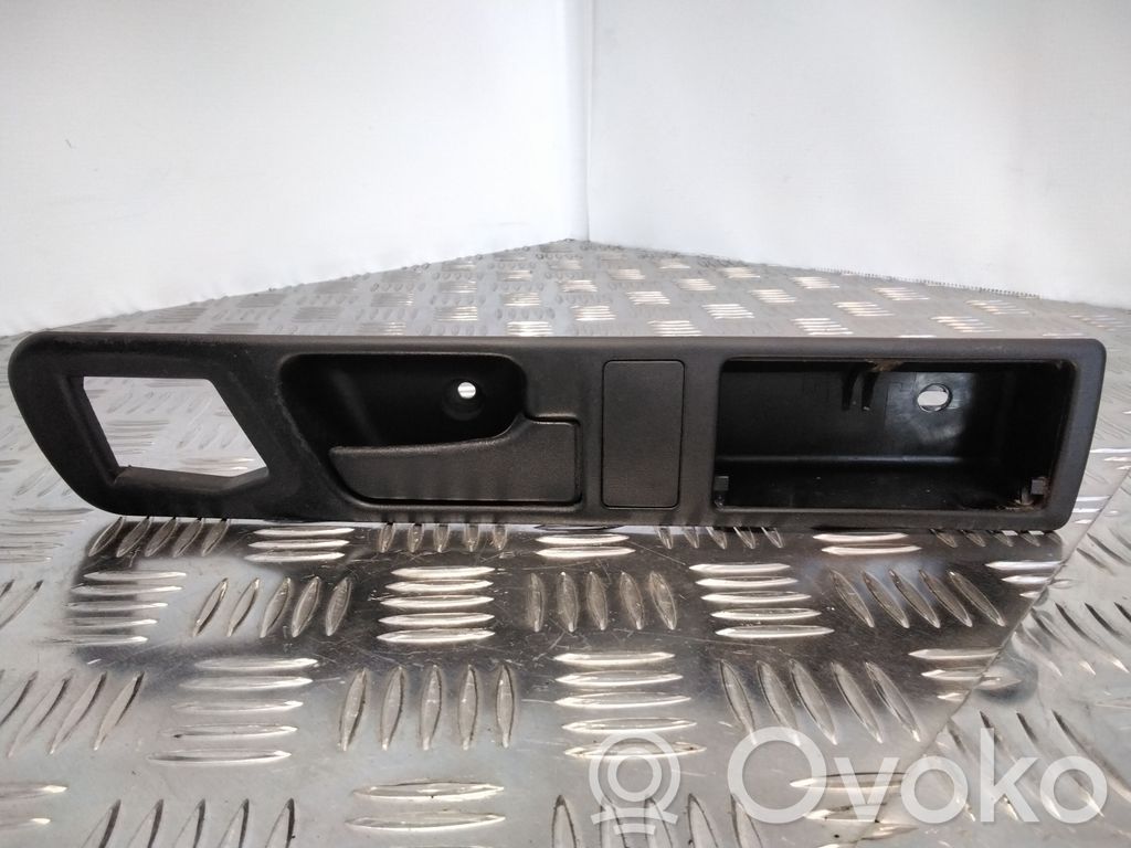 Loading door interior handle