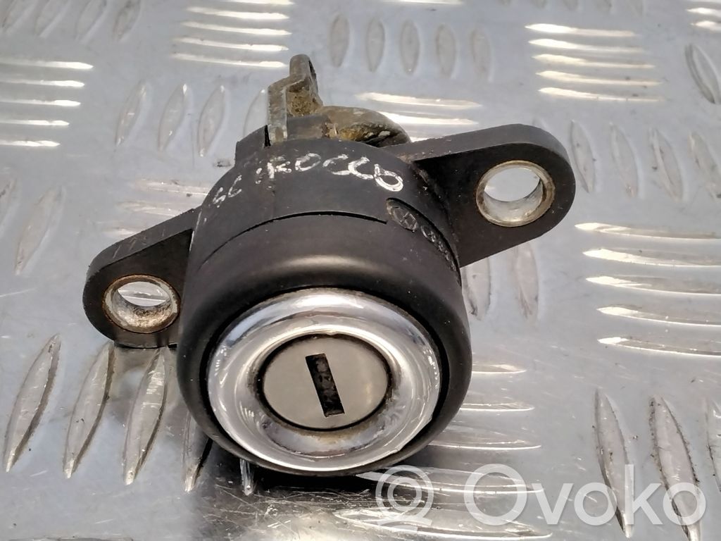 Tailgate/trunk/boot lock/catch/latch   7291