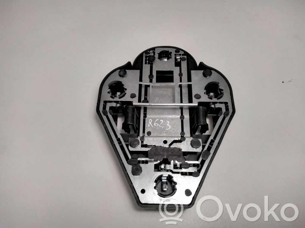 Rover 620 Tail light bulb cover holder 