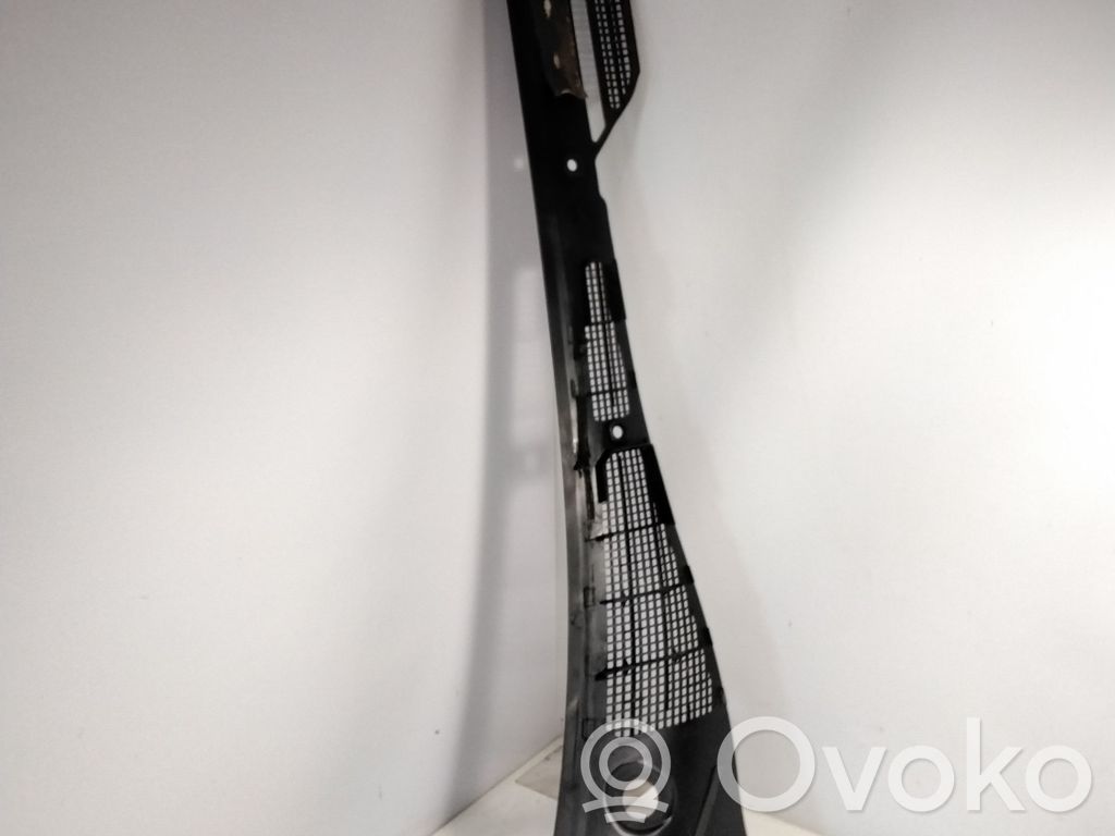 BMW 7 E32 Moldura del limpia 