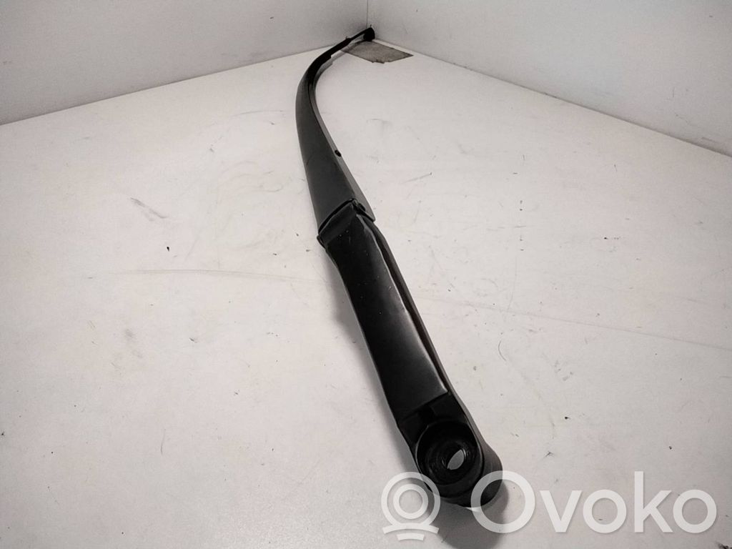 Mazda CX-7 Front wiper blade arm 