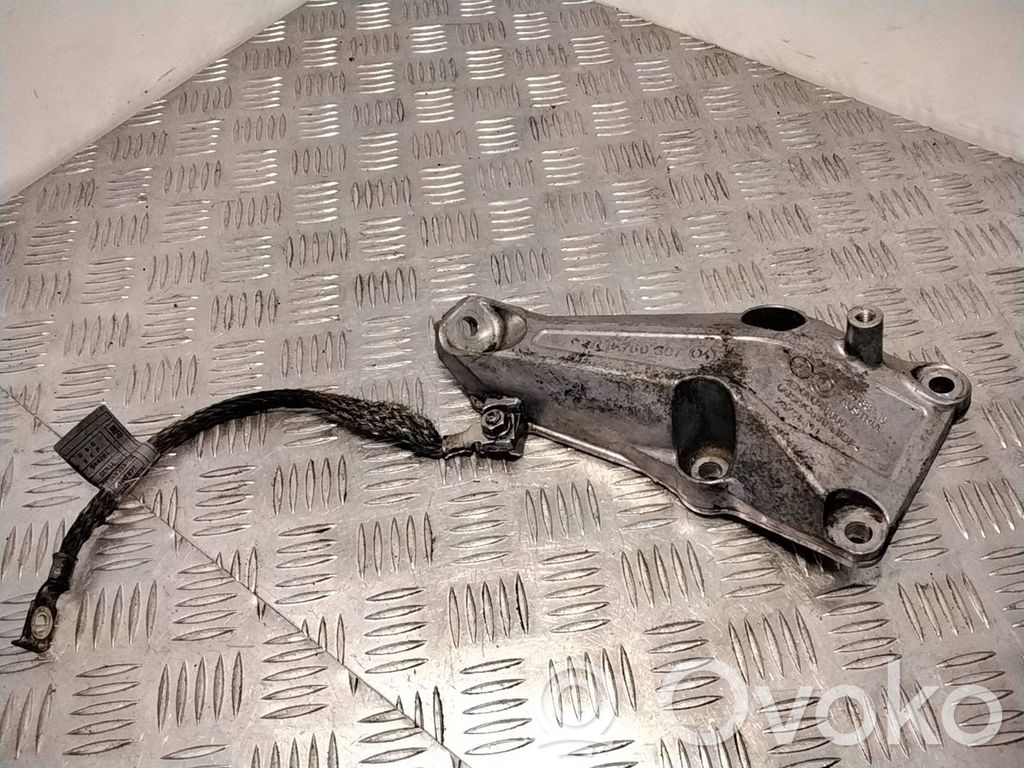 BMW 3 E90 E91 Engine mounting bracket 