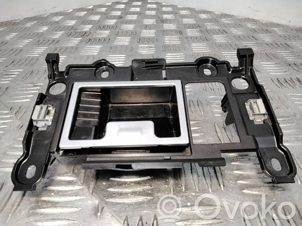 BMW 5 E60 E61 Ashtray (front) 