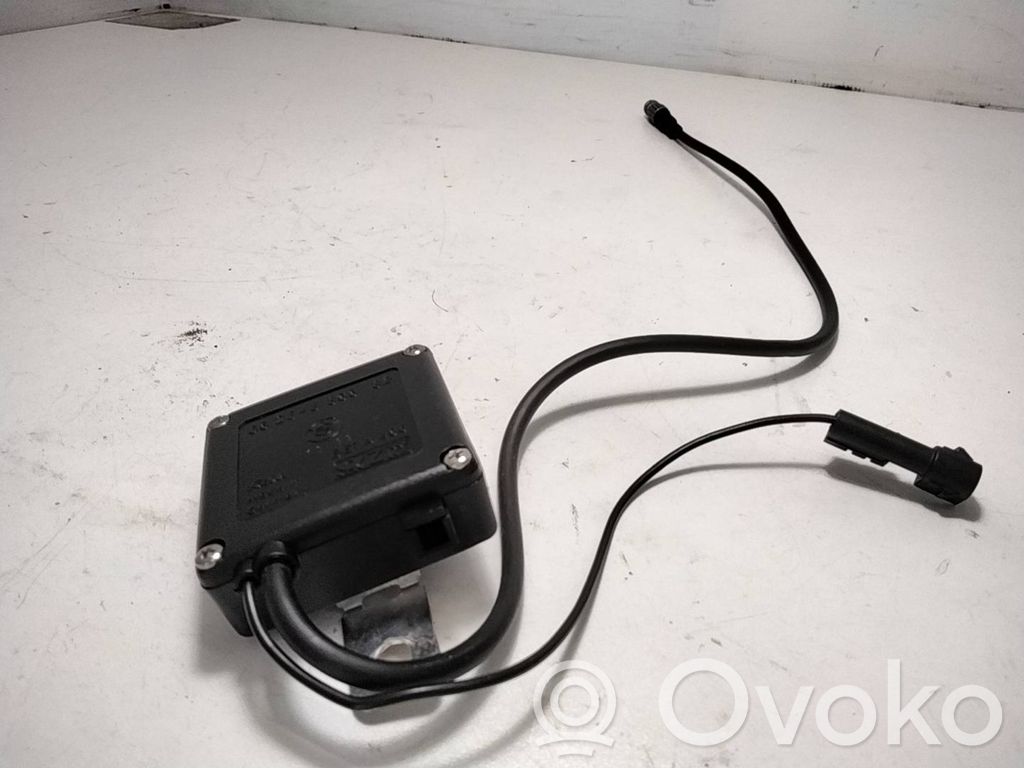 BMW 5 E34 Antenos stiprintuvas 