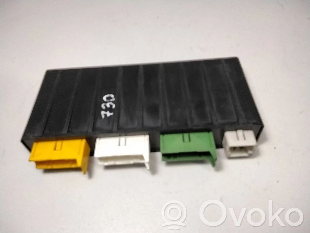 BMW 7 E32 Module confort 