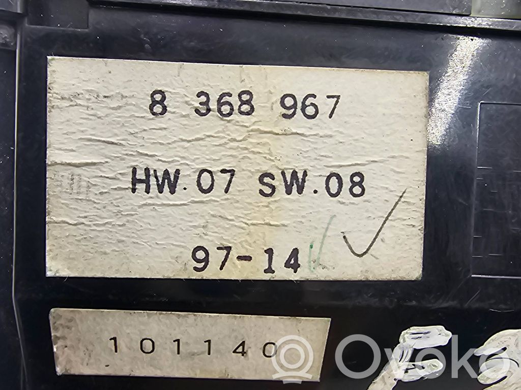Electric window control switch   8368967
