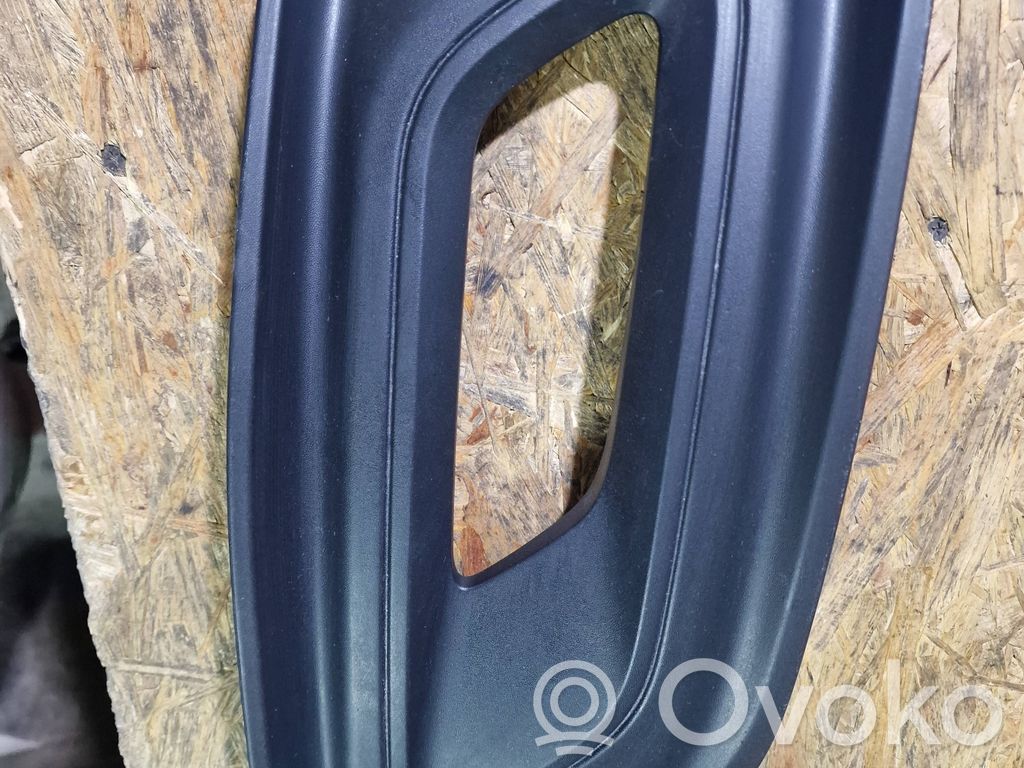 Ford Transit Custom Etupuskurin alempi jäähdytinsäleikkö 