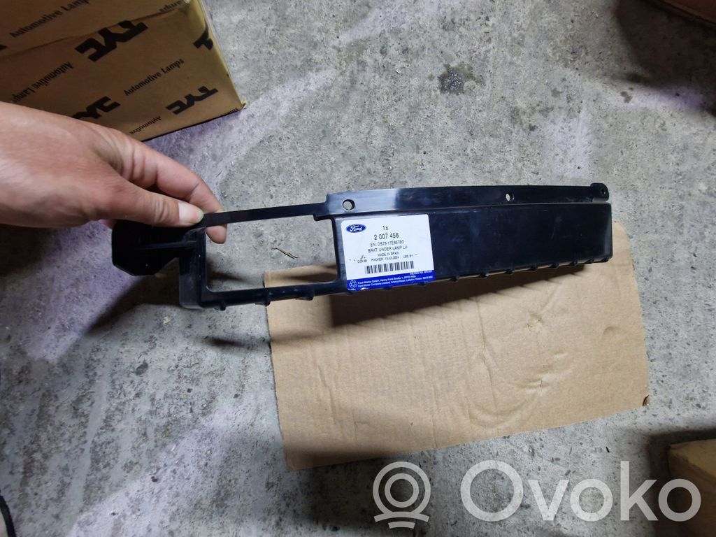 Ford Mondeo MK V Soporte de montaje de faro delantero/faro principal 