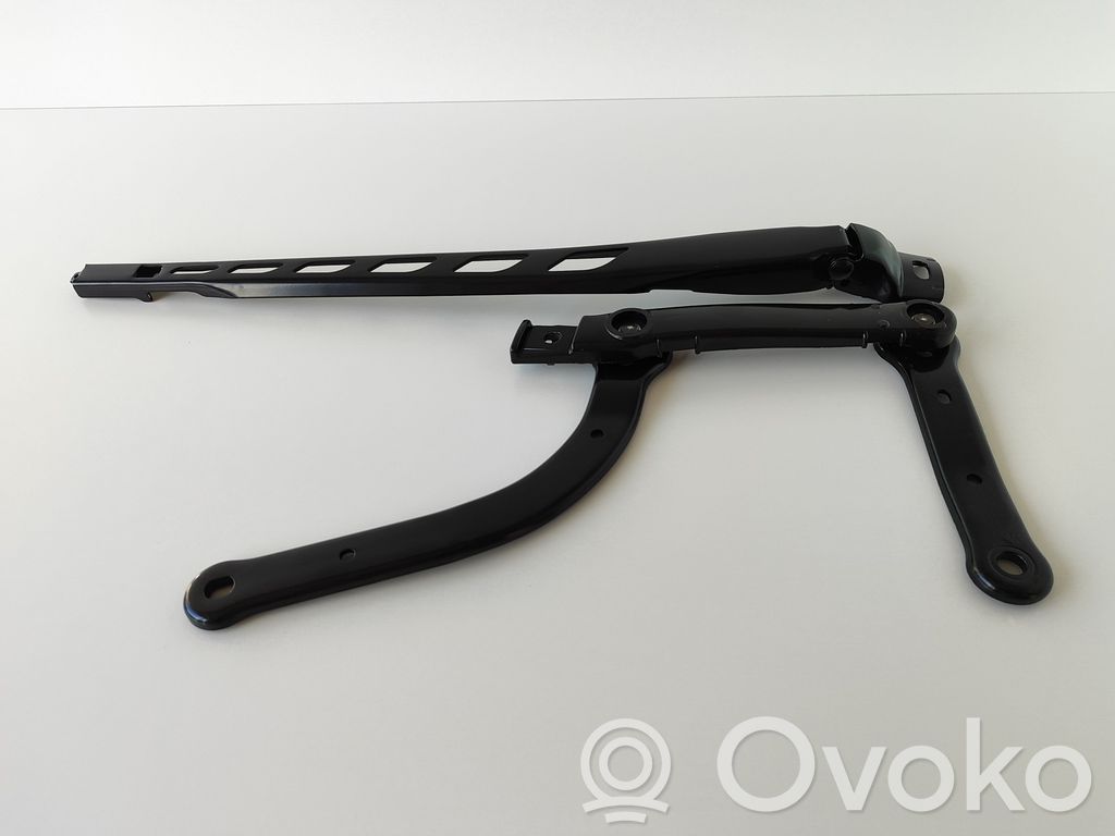 BMW 5 E60 E61 Priekšējā loga tīrītājs 