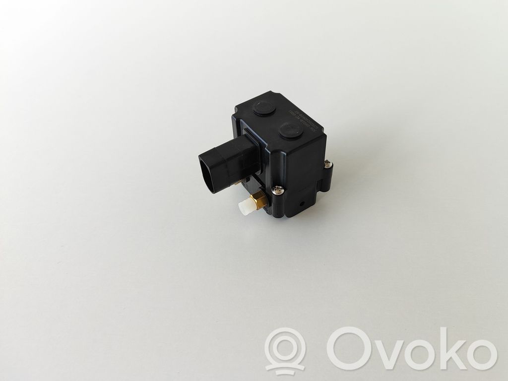 BMW 5 E60 E61 Gaisa sadales / vārsta bloks (pneimatiskā balstiekārta) 