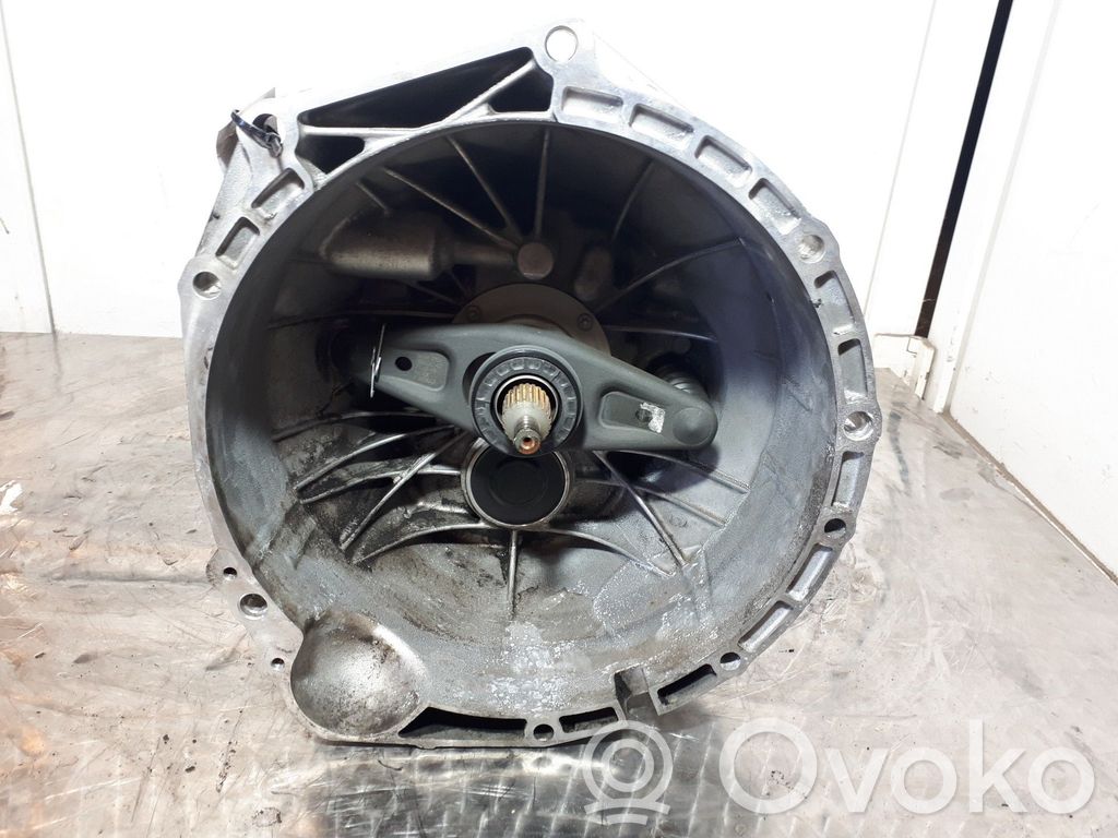 Manual 5 speed gearbox   JEJ