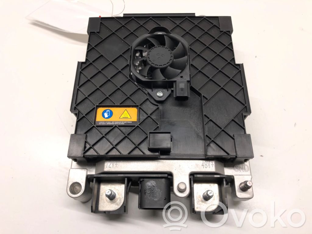 Suzuki SX4 S-Cross Voltage converter inverter 