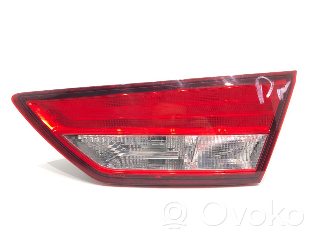 Seat Leon (5F) Aizmugurējais lukturis virsbūvē 