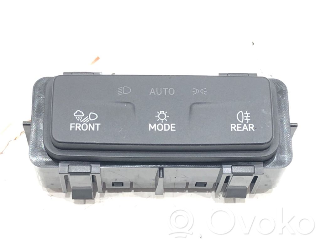 Skoda Superb B9 Otros interruptores/perillas/selectores 