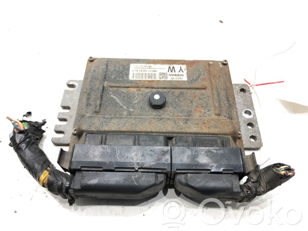 Komputer / Sterownik ECU silnika   MEC37320E2