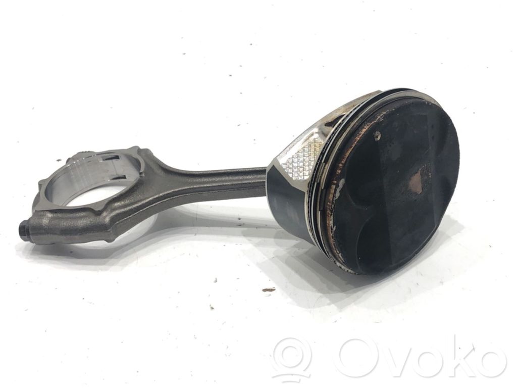 Chrysler Pacifica Piston with connecting rod 