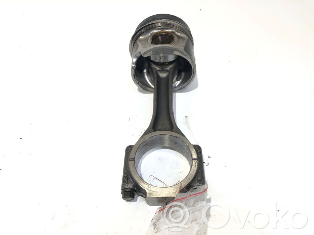 Piston with connecting rod   CJCA