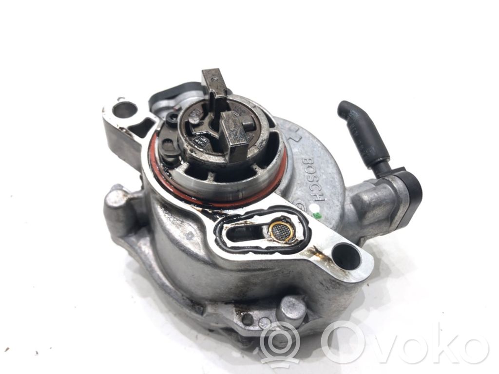 Ford Focus Vacuum pump 