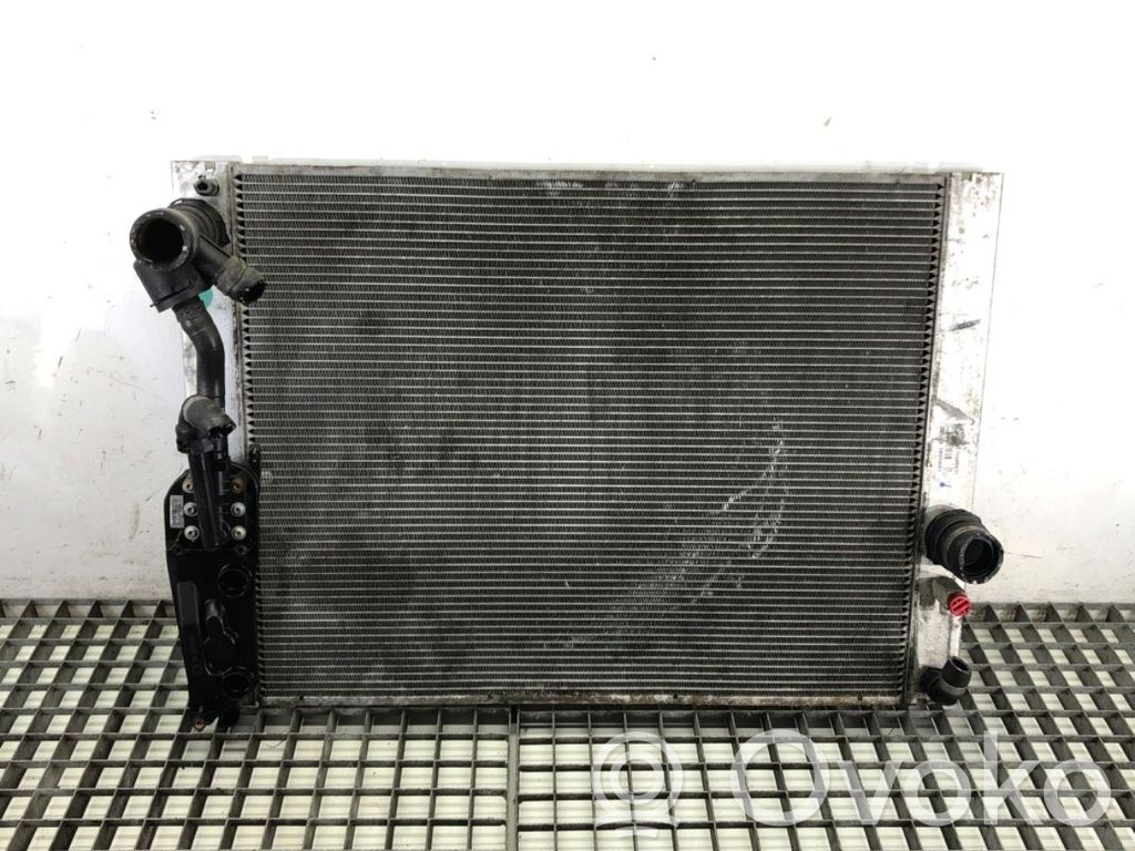 BMW 5 E60 E61 Coolant radiator 