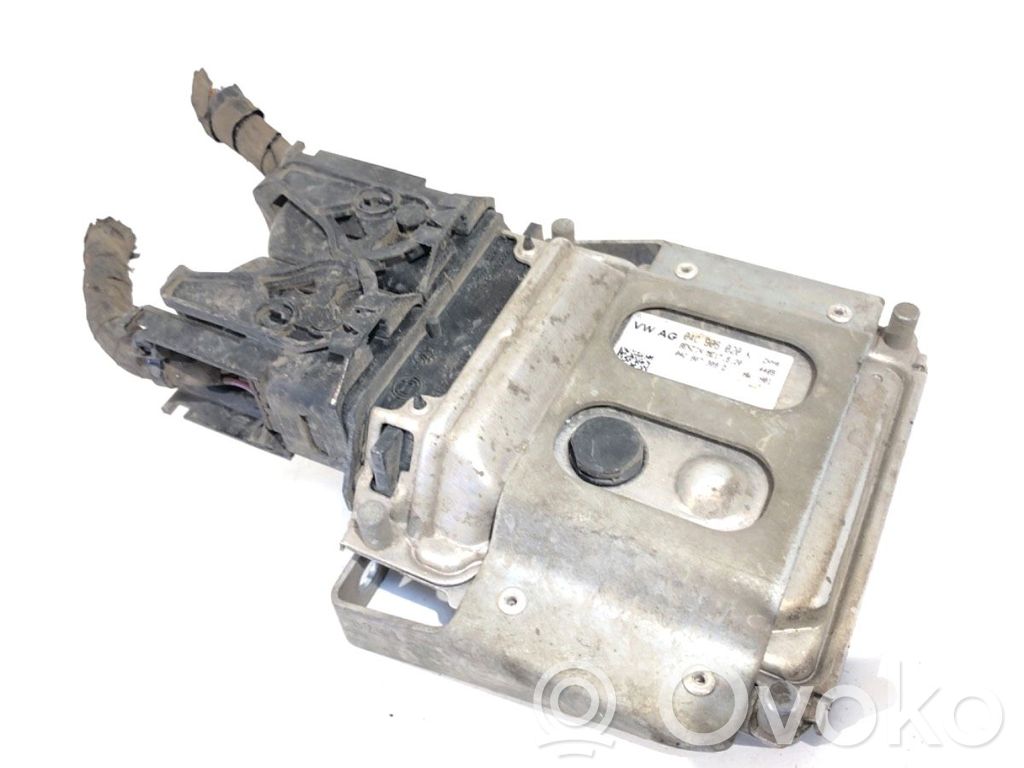 Engine control unit/module ECU   04C906020K