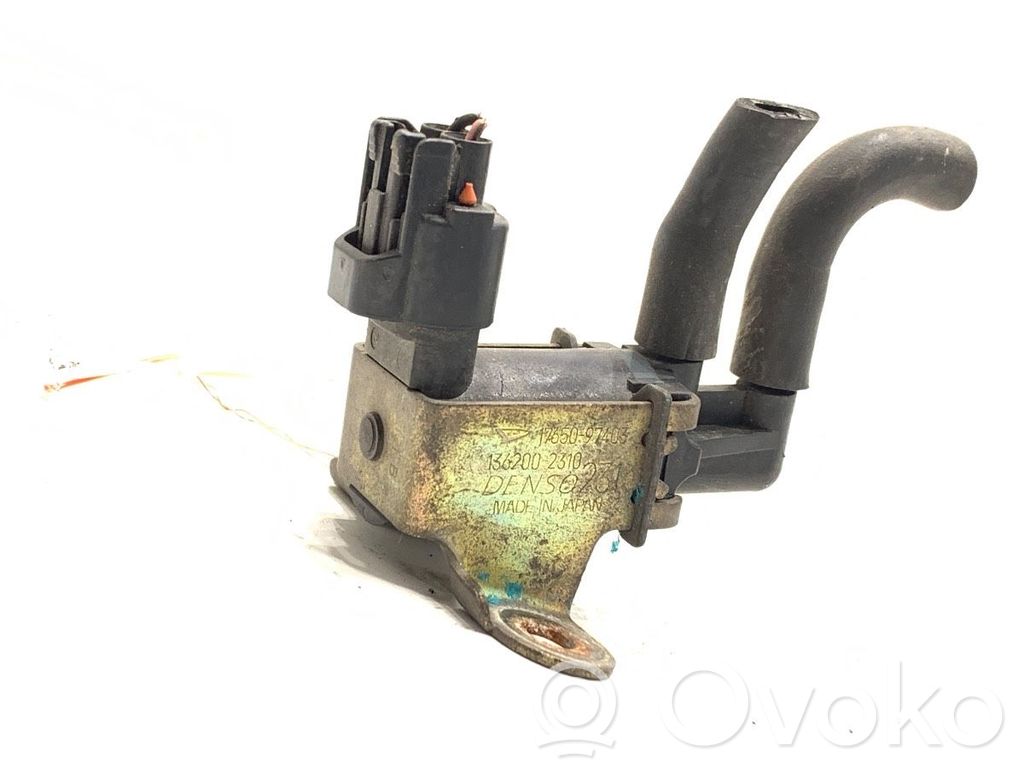 Daihatsu YRV Regulador de presión del combustible 