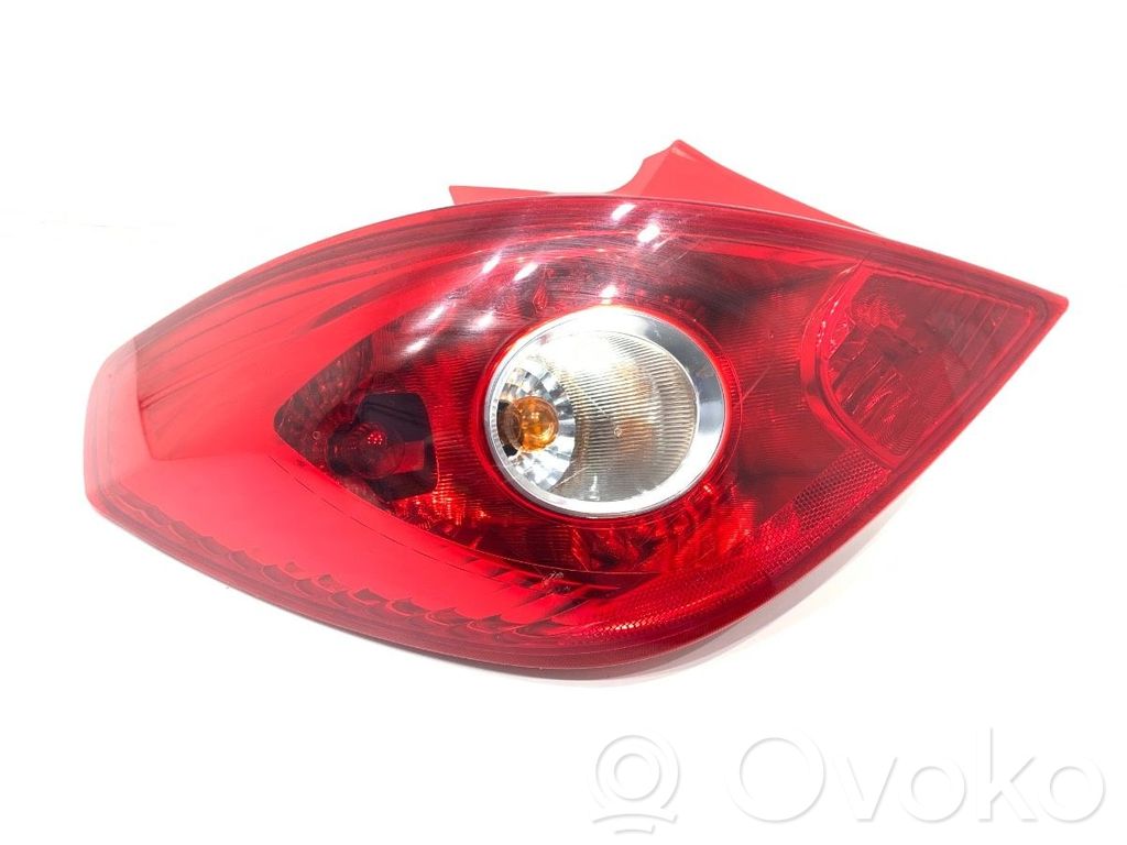 Opel Corsa D Galinis žibintas kėbule 