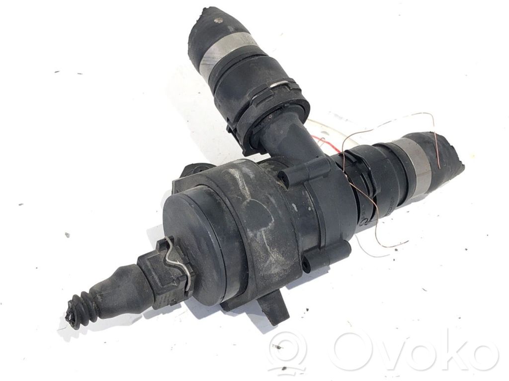 BMW 7 E65 E66 Supporto di montaggio del filtro dell’olio