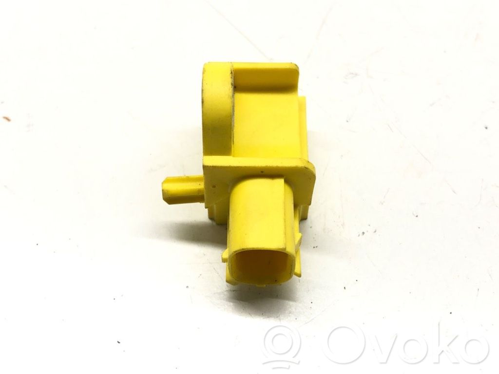 Suzuki SX4 S-Cross Airbagsensor Crashsensor Drucksensor 