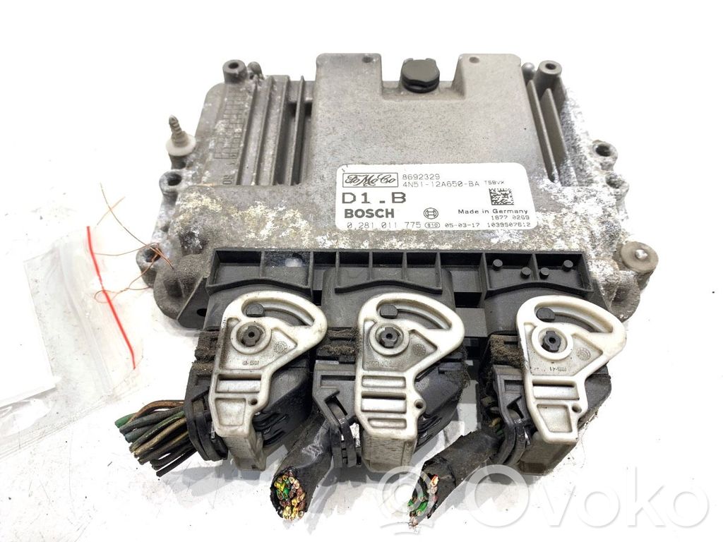 Engine control unit/module ECU   4N5112A650BA
