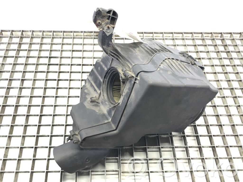 Ford Focus Air filter box 