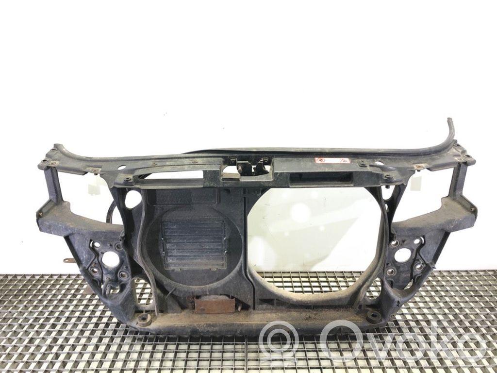 Audi A4 S4 B5 8D Priekinė kėbulo dalis 