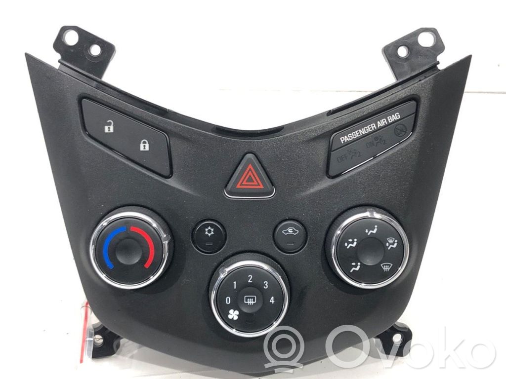 Chevrolet Aveo Interior fan control switch 