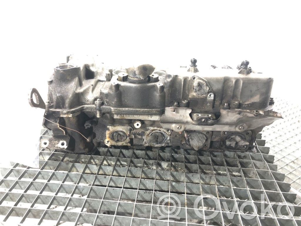 BMW 7 F01 F02 F03 F04 Engine head 