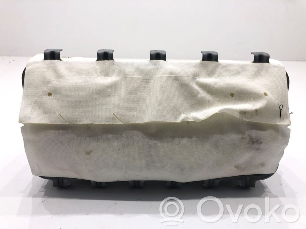 Fiat 500X Keleivio oro pagalvė 