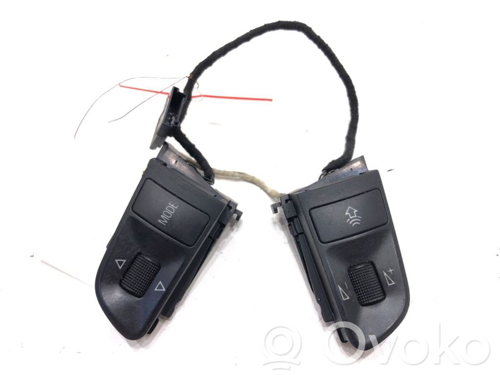 Audi A6 S6 C6 4F Boutons / interrupteurs volant