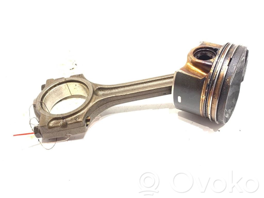 Nissan Qashqai Pistón con biela 