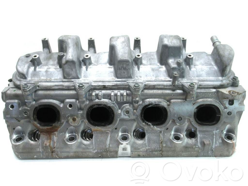 Engine head   LT1