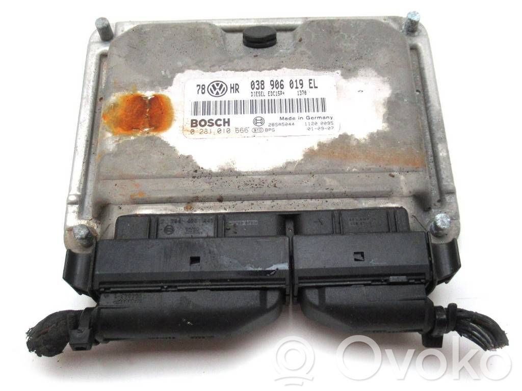 Volkswagen PASSAT B5.5 Engine control unit/module ECU 