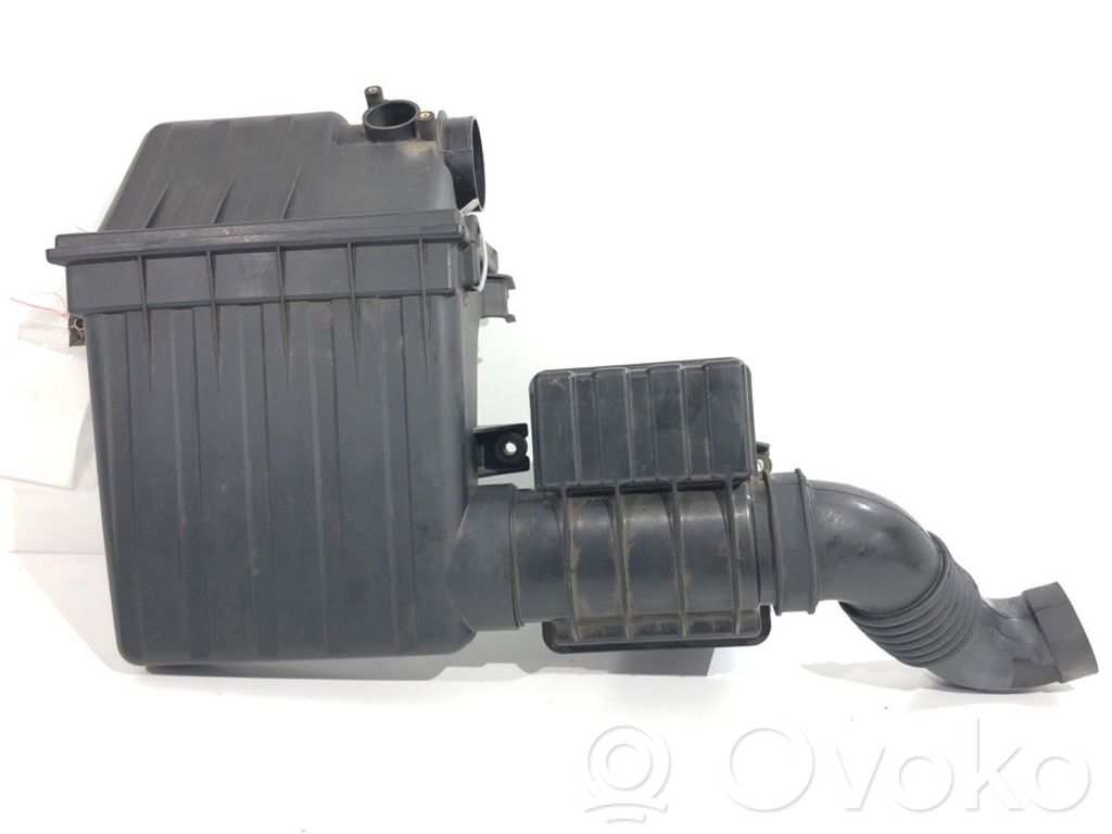Suzuki Swift I Air filter box 