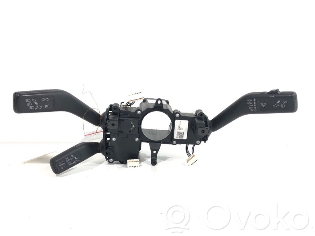 Volkswagen PASSAT B7 Interruptor/palanca de limpiador de luz de giro 