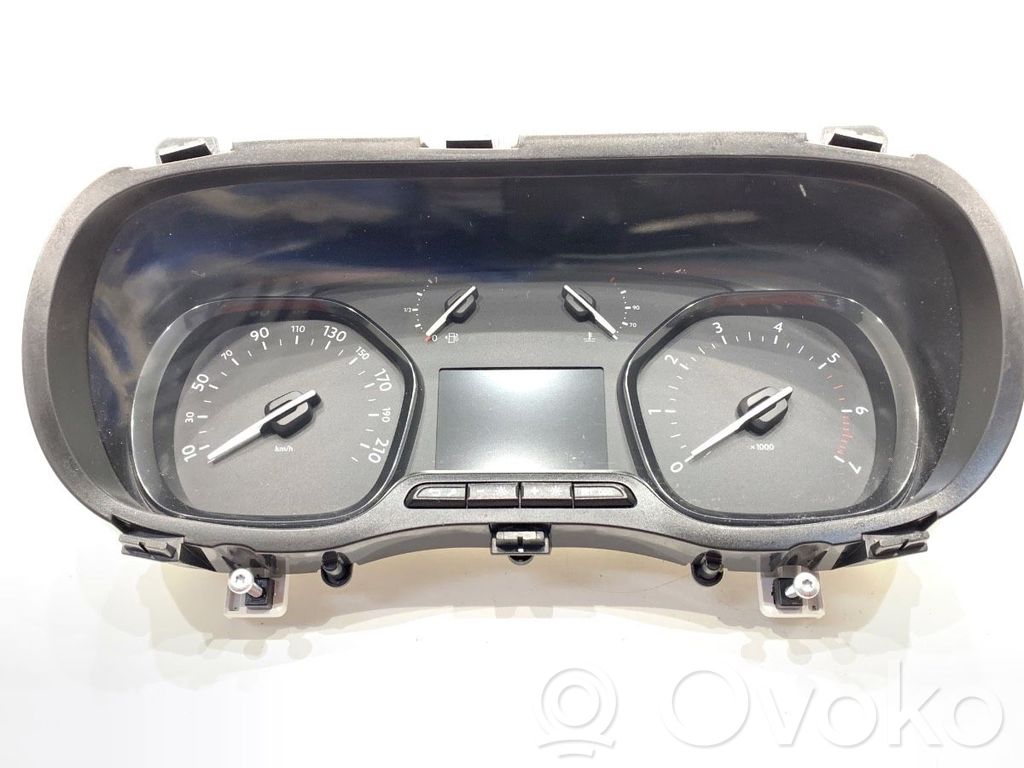 Opel Vivaro Speedometer (instrument cluster) 