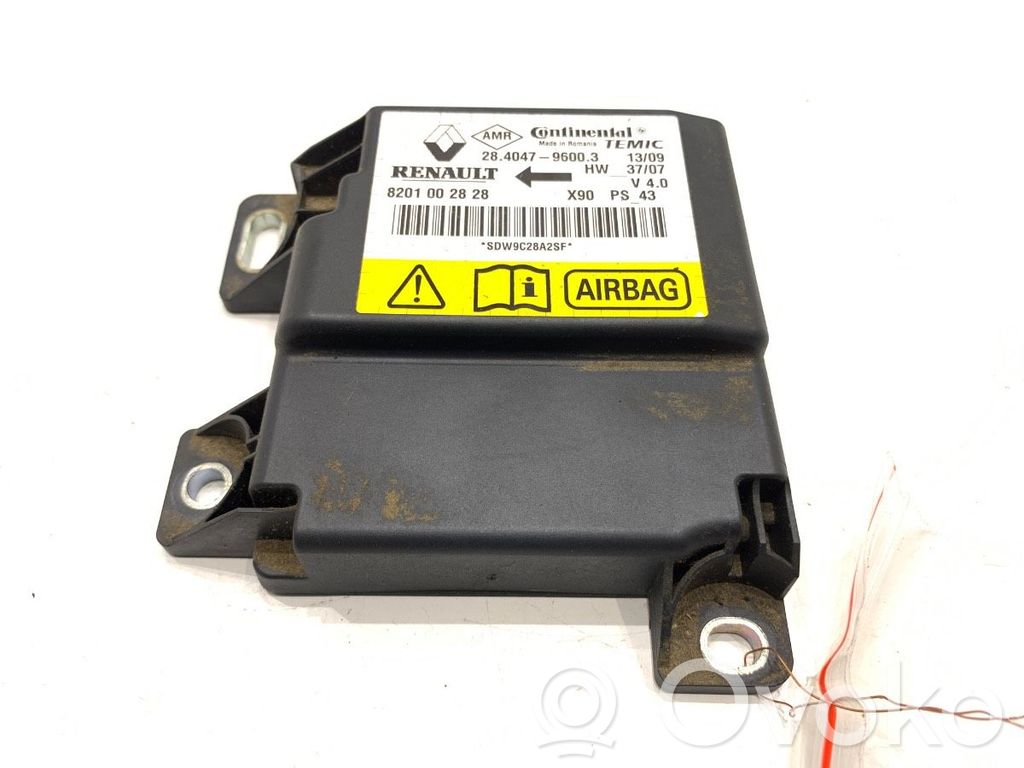Dacia Sandero Airbag deployment crash/impact sensor 