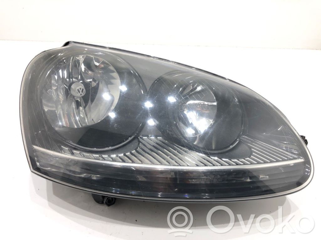 Volkswagen Golf V Lampa przednia 