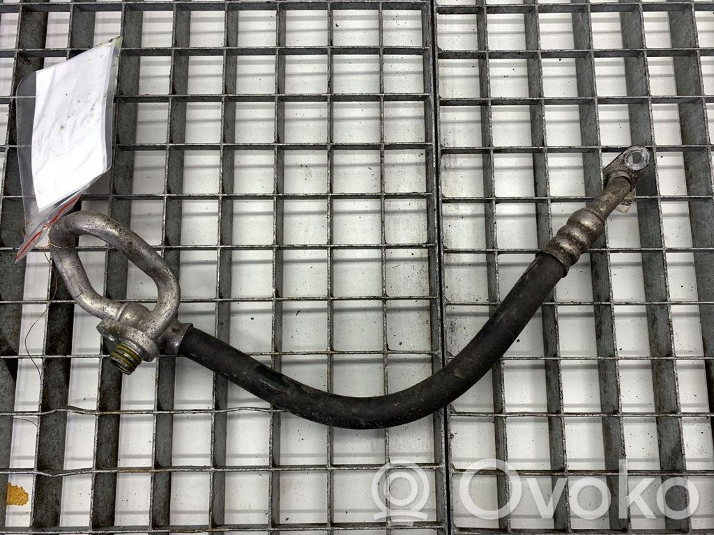 Ilmastointilaitteen putki (A/C)   VP8X7H19972RB