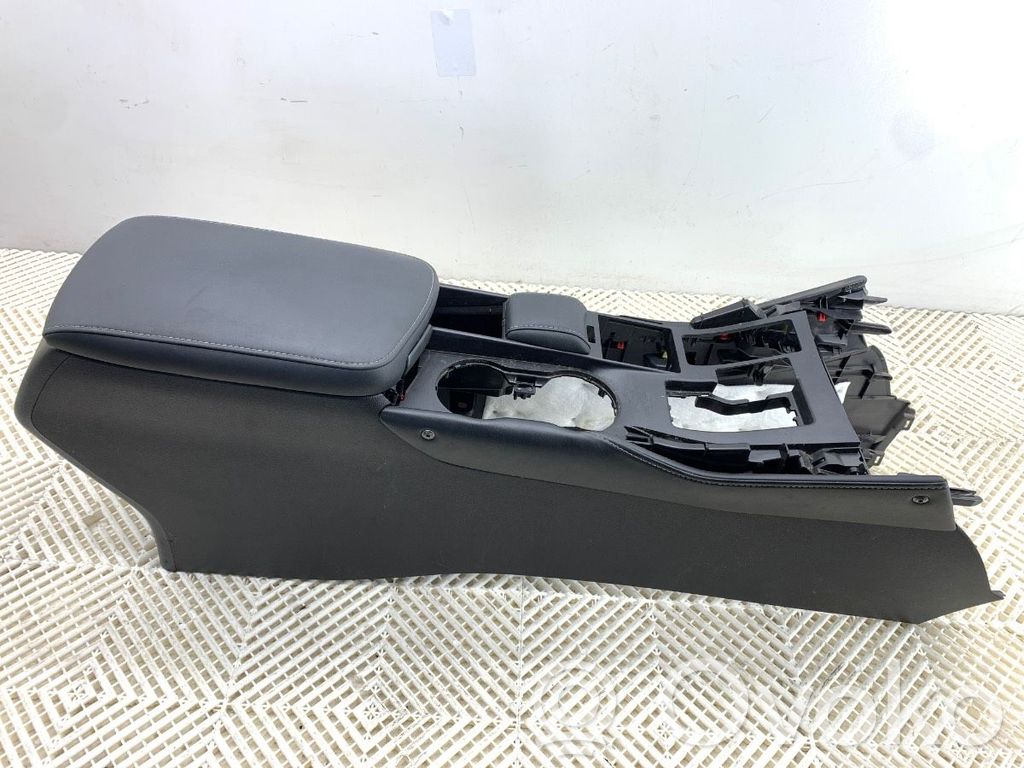 Lexus NX Tunel środkowy 
