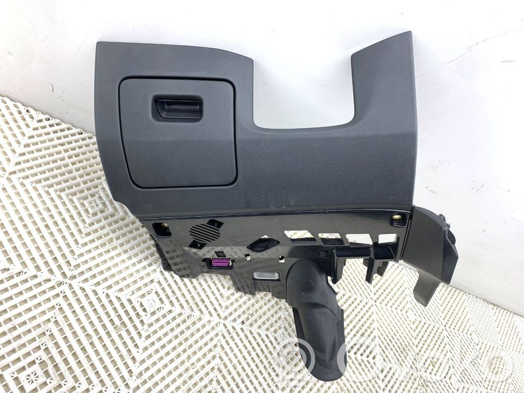 Audi Q8 Compartimento para las gafas de sol 